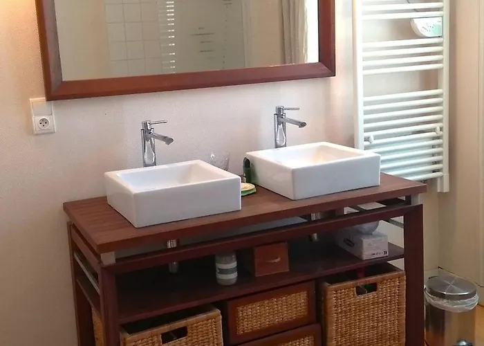 Oustal Laval Bed & Breakfast Souillac